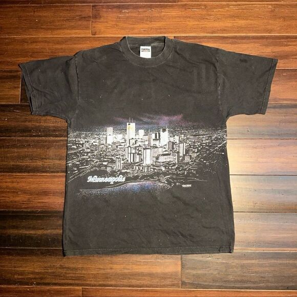 Vintage Minneapolis T-Shirt - Picture 1 of 4